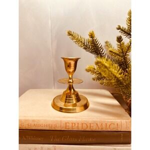 vintage brass patina candlestick w/ built in drip tray etched ring detail 3.5in